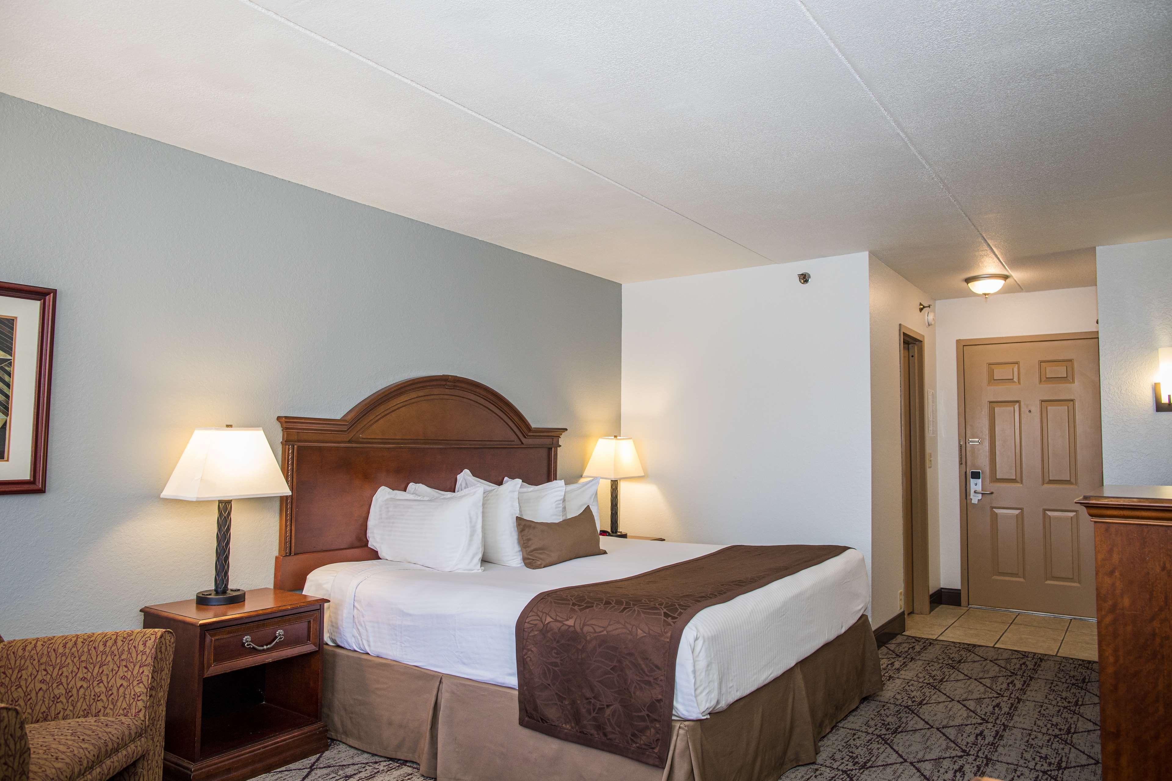 Best Western Plus Longbranch Hotel & Convention Center Cedar Rapids Eksteriør bilde
