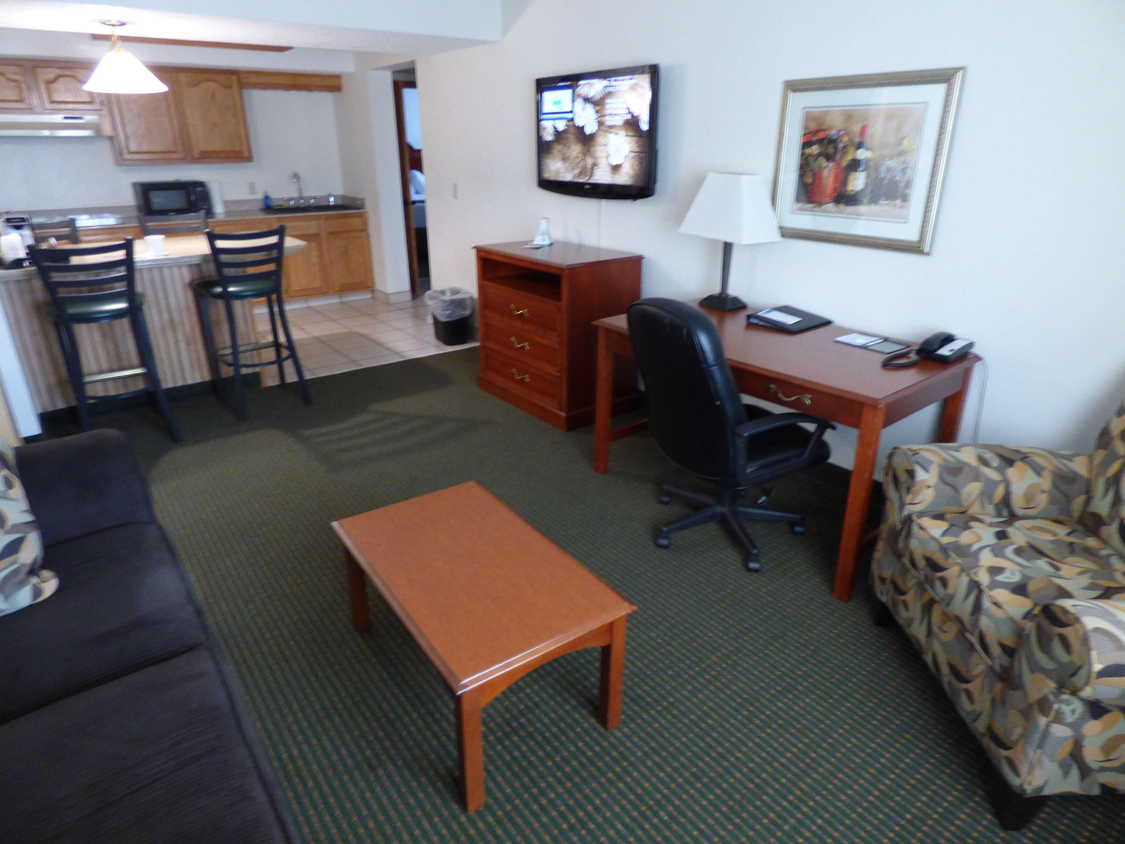 Best Western Plus Longbranch Hotel & Convention Center Cedar Rapids Eksteriør bilde