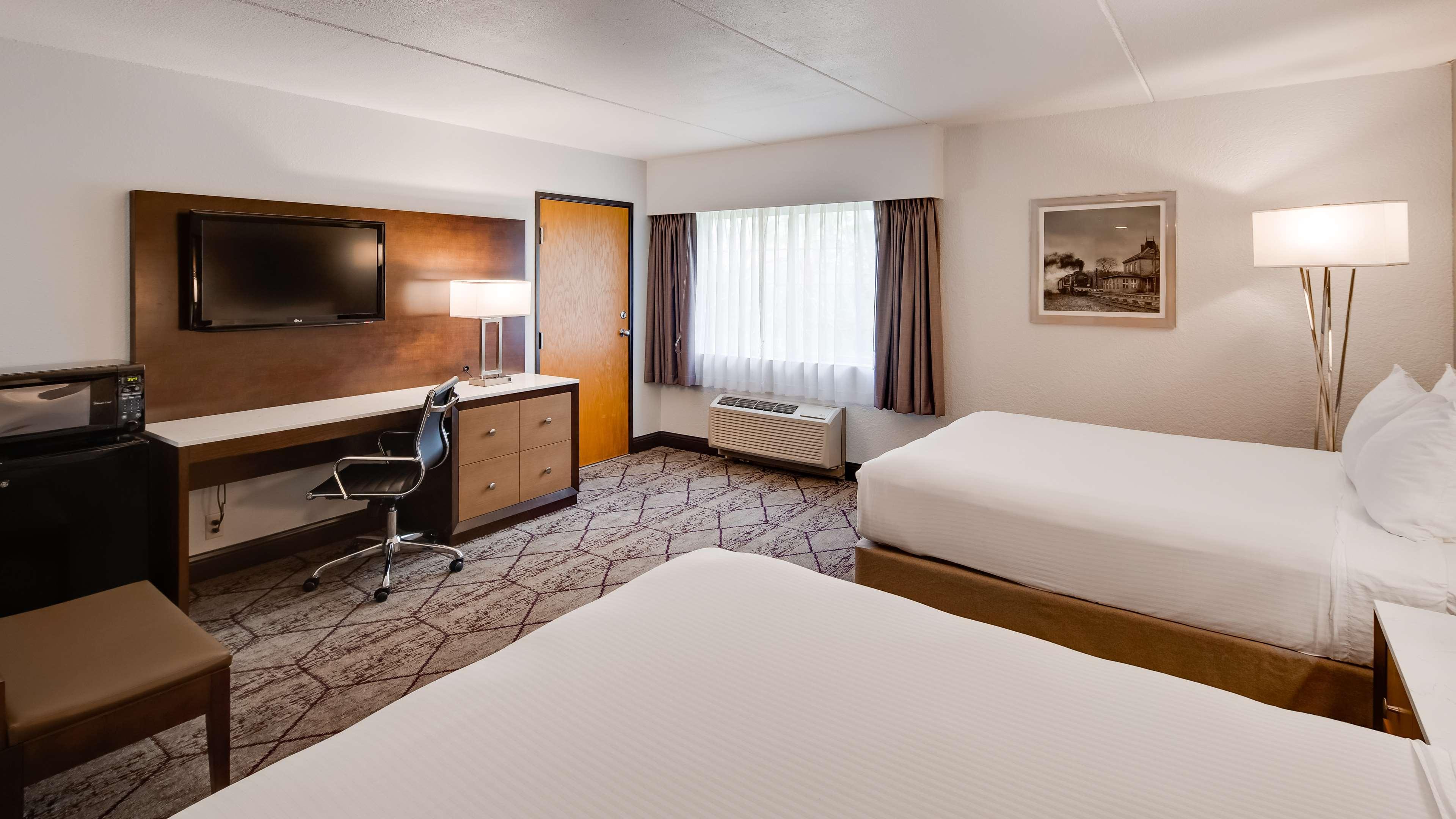 Best Western Plus Longbranch Hotel & Convention Center Cedar Rapids Eksteriør bilde