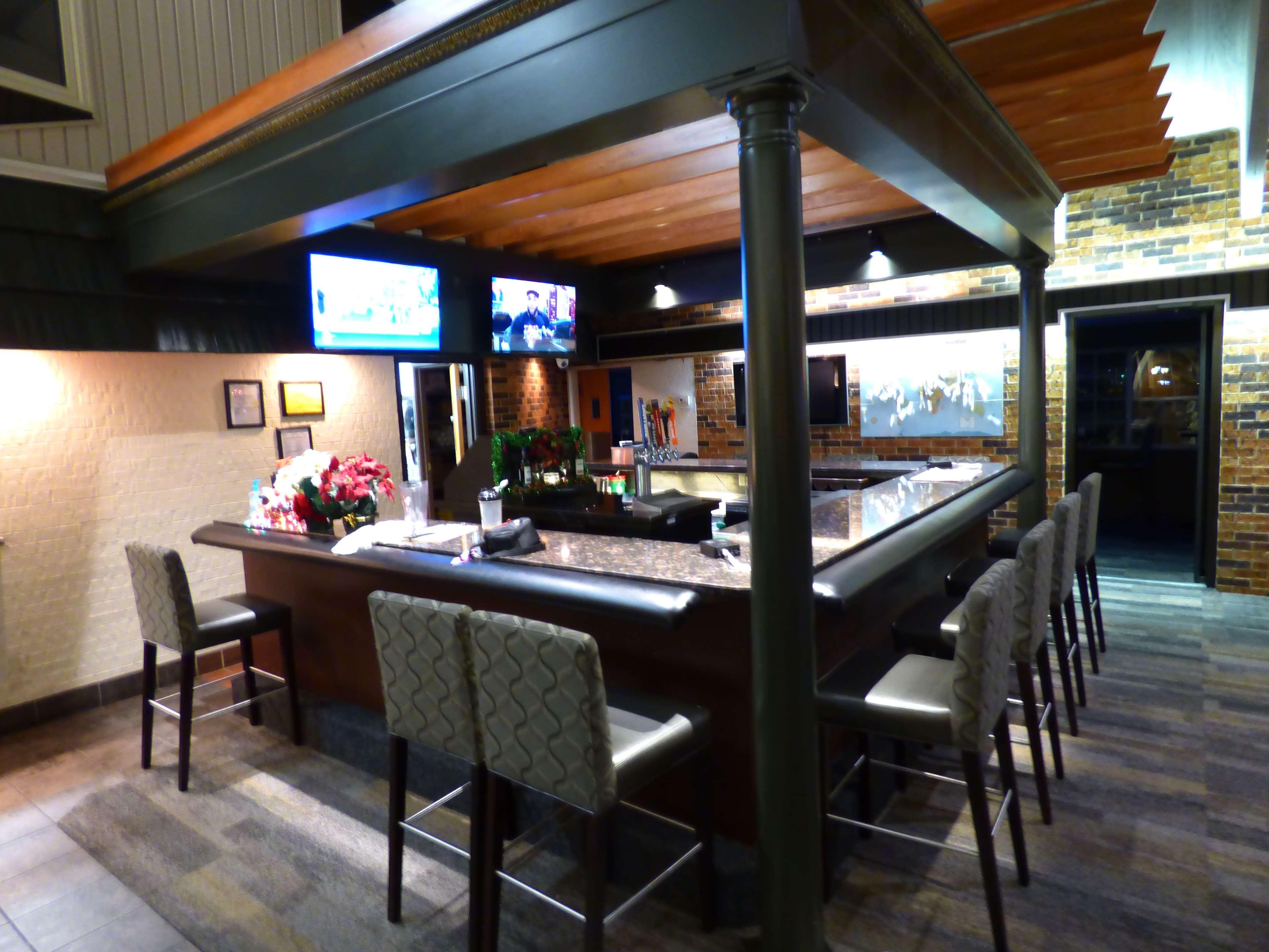 Best Western Plus Longbranch Hotel & Convention Center Cedar Rapids Eksteriør bilde