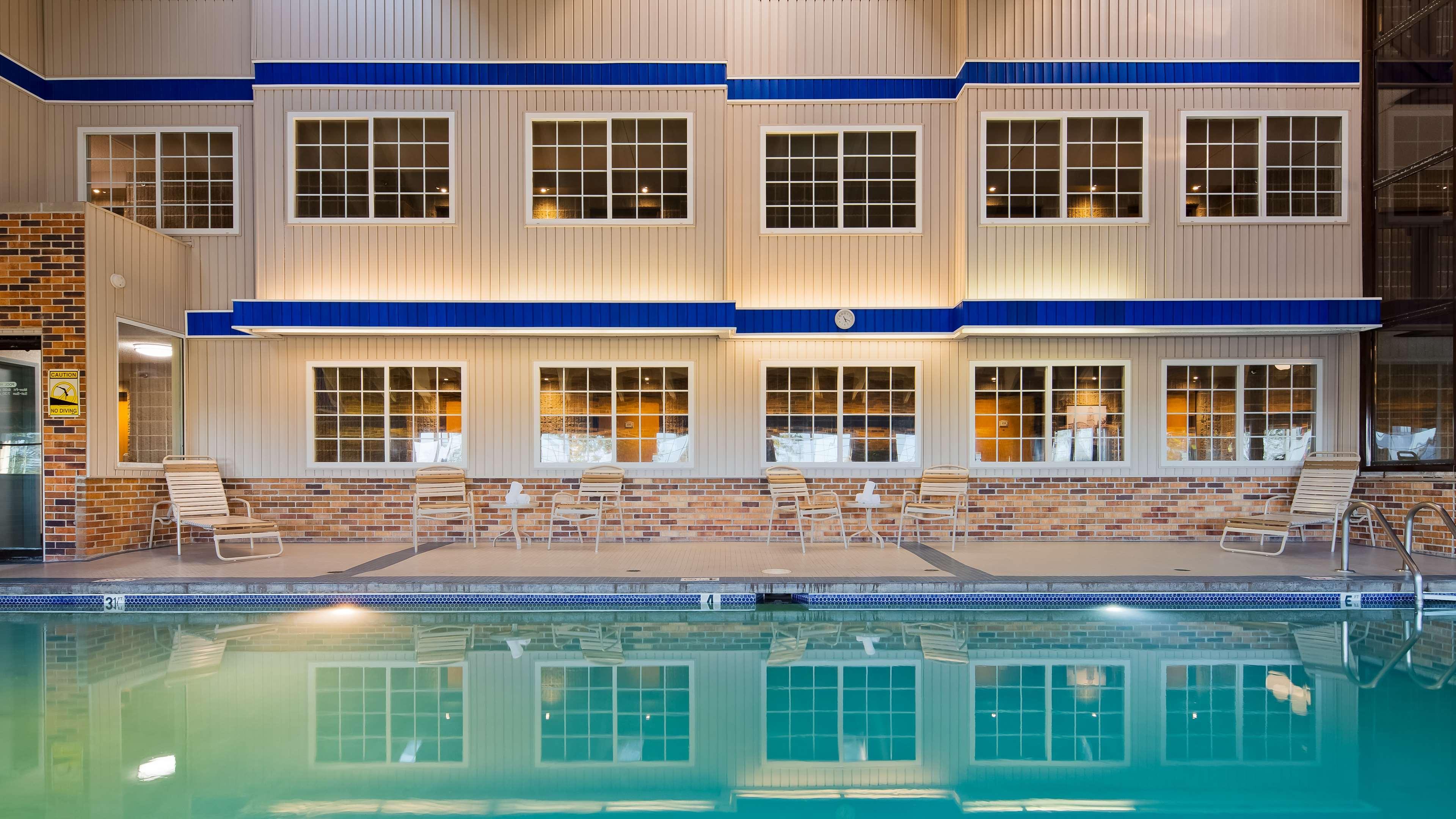 Best Western Plus Longbranch Hotel & Convention Center Cedar Rapids Eksteriør bilde