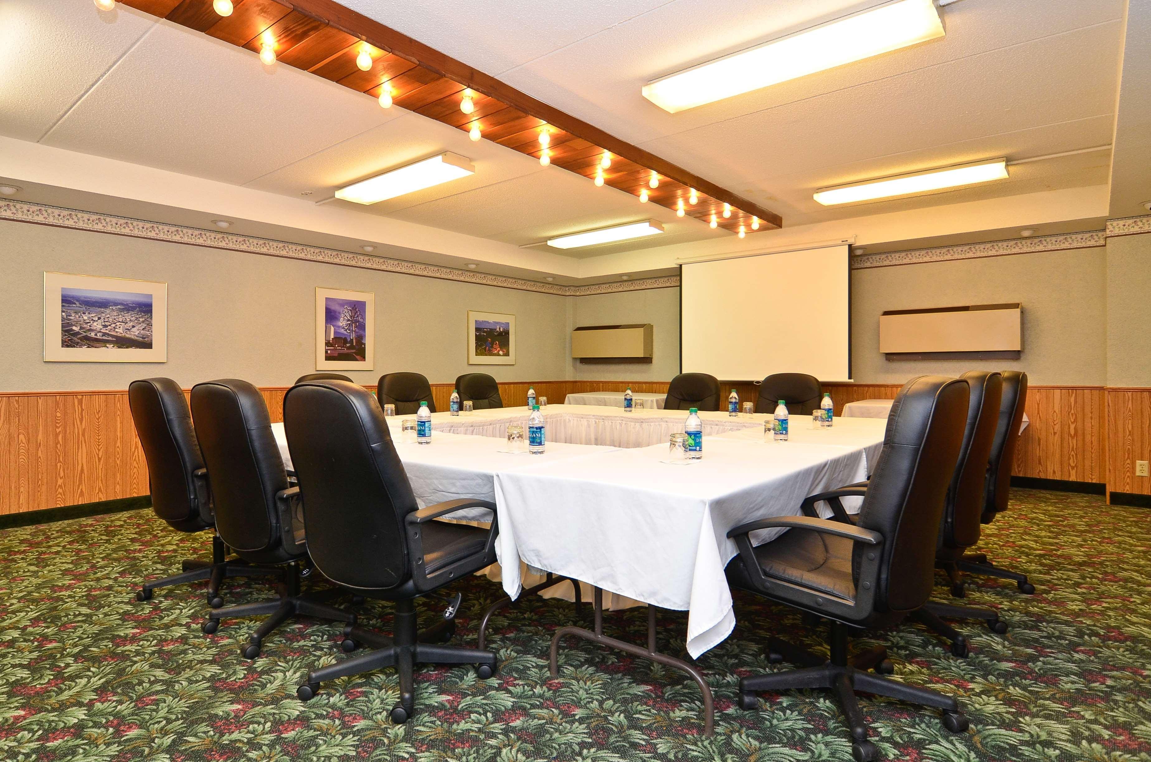 Best Western Plus Longbranch Hotel & Convention Center Cedar Rapids Eksteriør bilde
