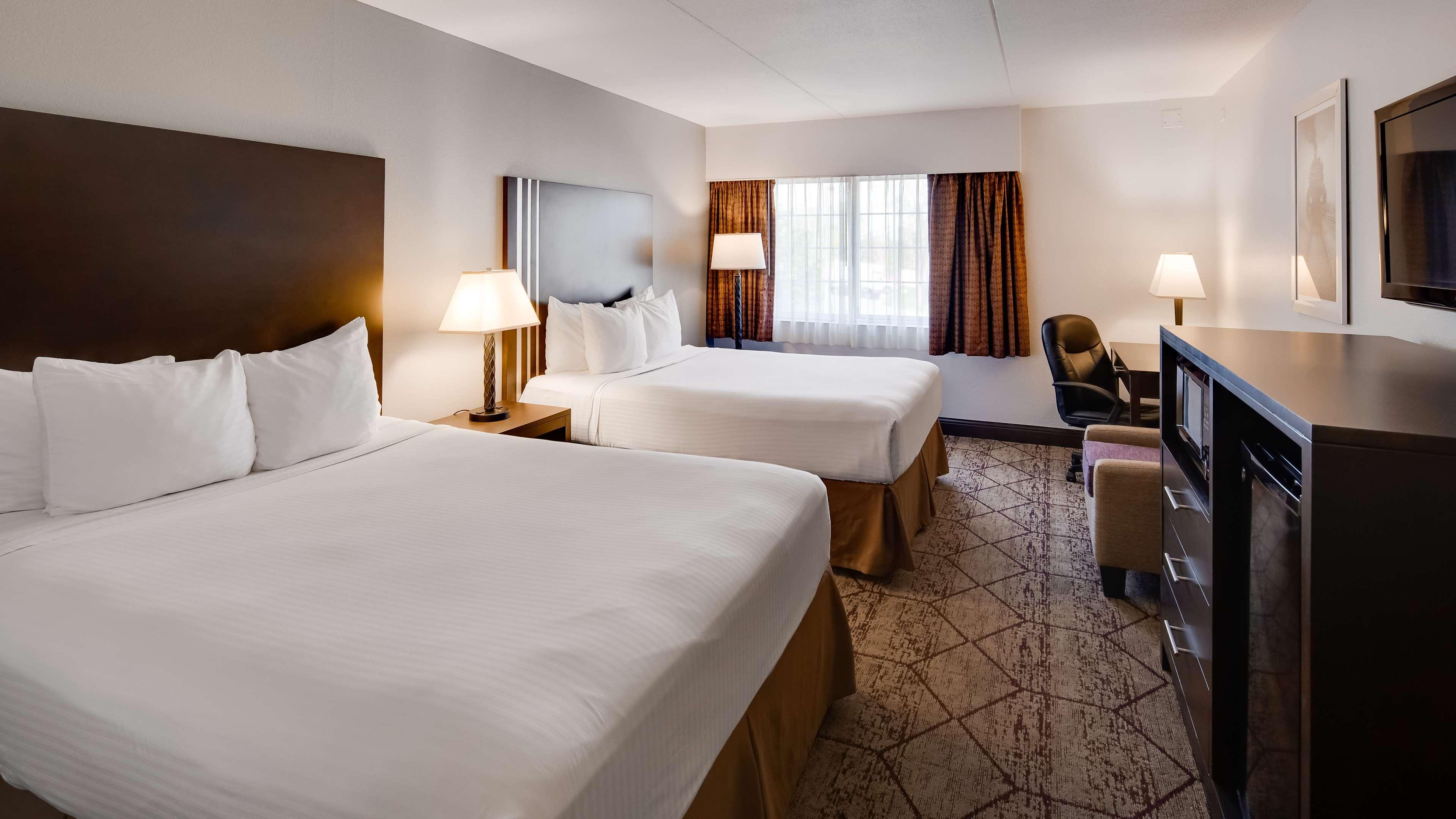 Best Western Plus Longbranch Hotel & Convention Center Cedar Rapids Eksteriør bilde