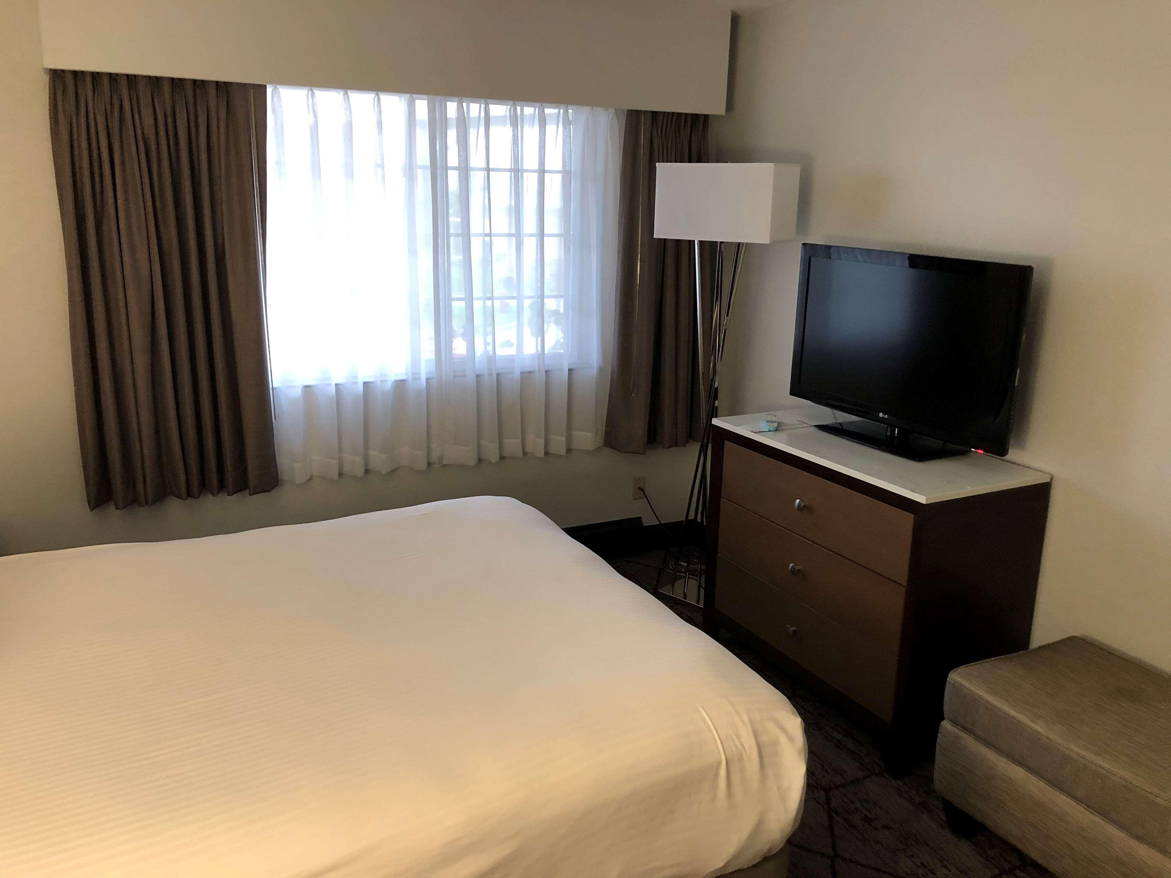 Best Western Plus Longbranch Hotel & Convention Center Cedar Rapids Eksteriør bilde