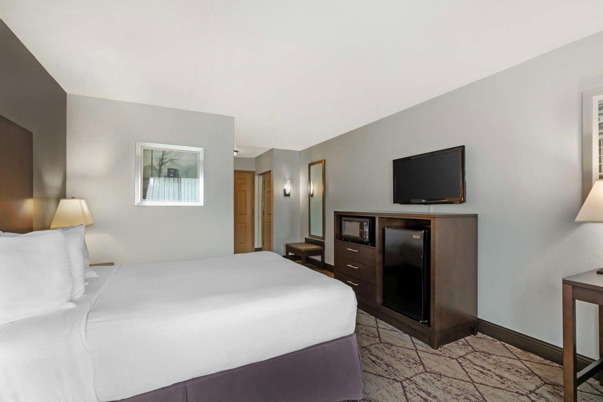 Best Western Plus Longbranch Hotel & Convention Center Cedar Rapids Eksteriør bilde