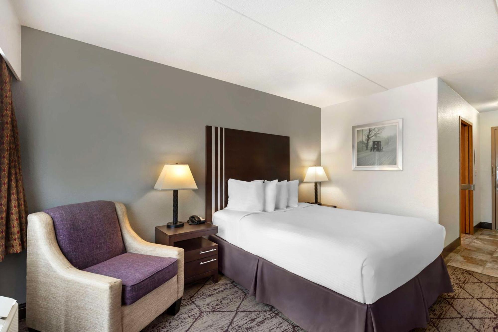 Best Western Plus Longbranch Hotel & Convention Center Cedar Rapids Eksteriør bilde
