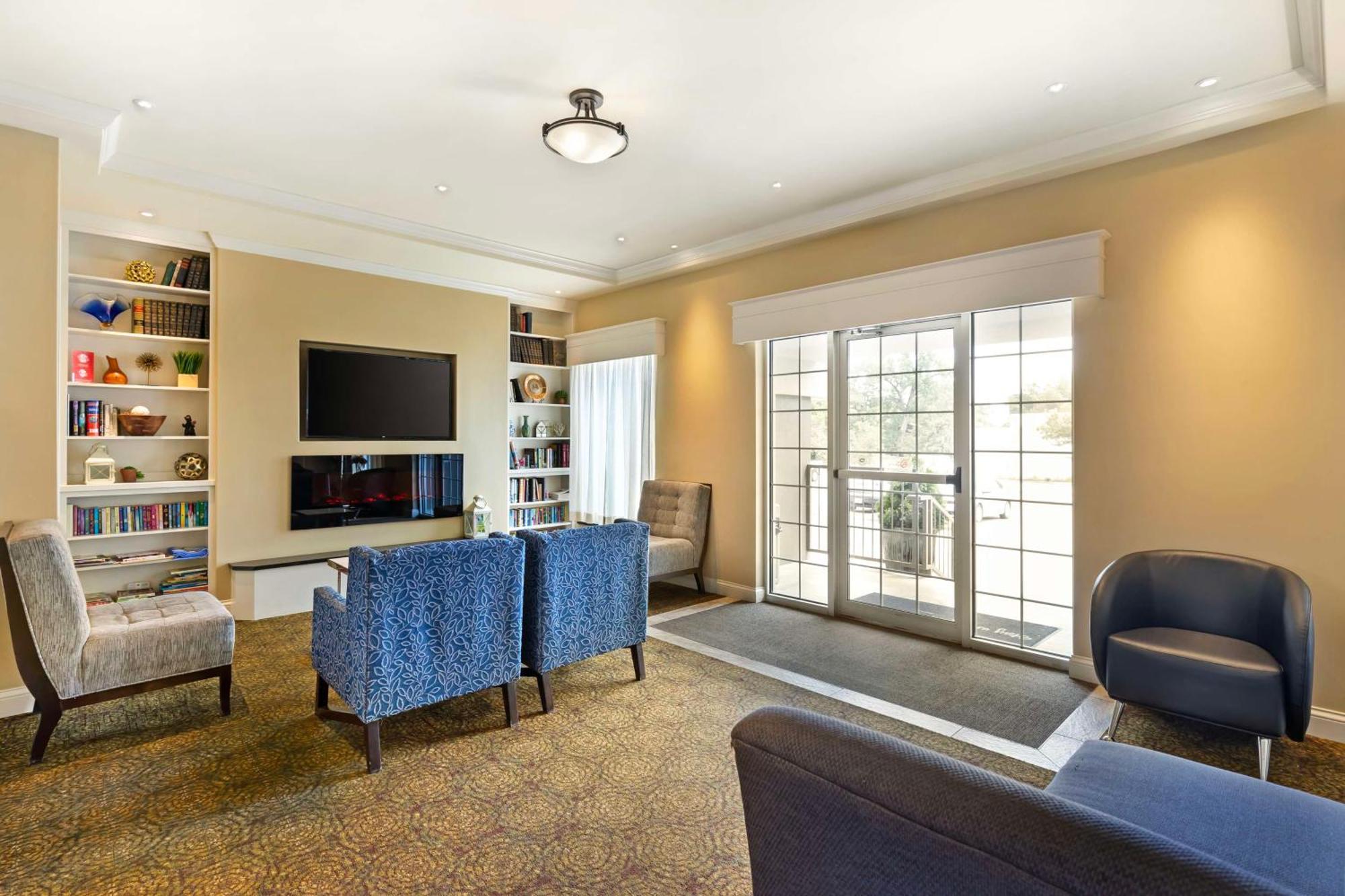 Best Western Plus Longbranch Hotel & Convention Center Cedar Rapids Eksteriør bilde